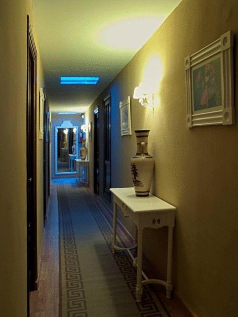 Hostal El Caballo Blanco Osuna Kültér fotó